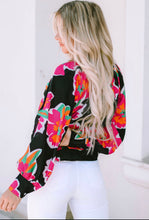 Load image into Gallery viewer, Black Flower Print Puff Sleeve Blouse
