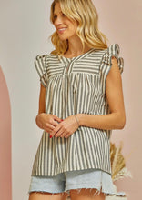 Load image into Gallery viewer, Flutter Sleeve &amp; Stripes Blouse
